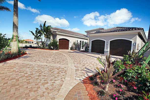Best Driveway Paving Contractor  in Felida, WA